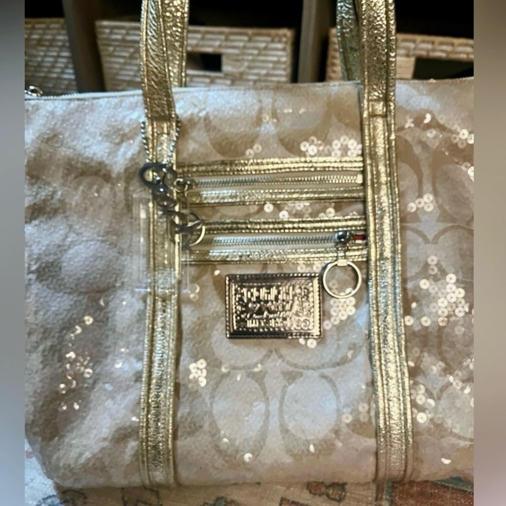 ✨COACH VTG POPPY Special Edition Signature Sequin Tote Bag Gold Cream RARE✨ - Picture 3 of 16